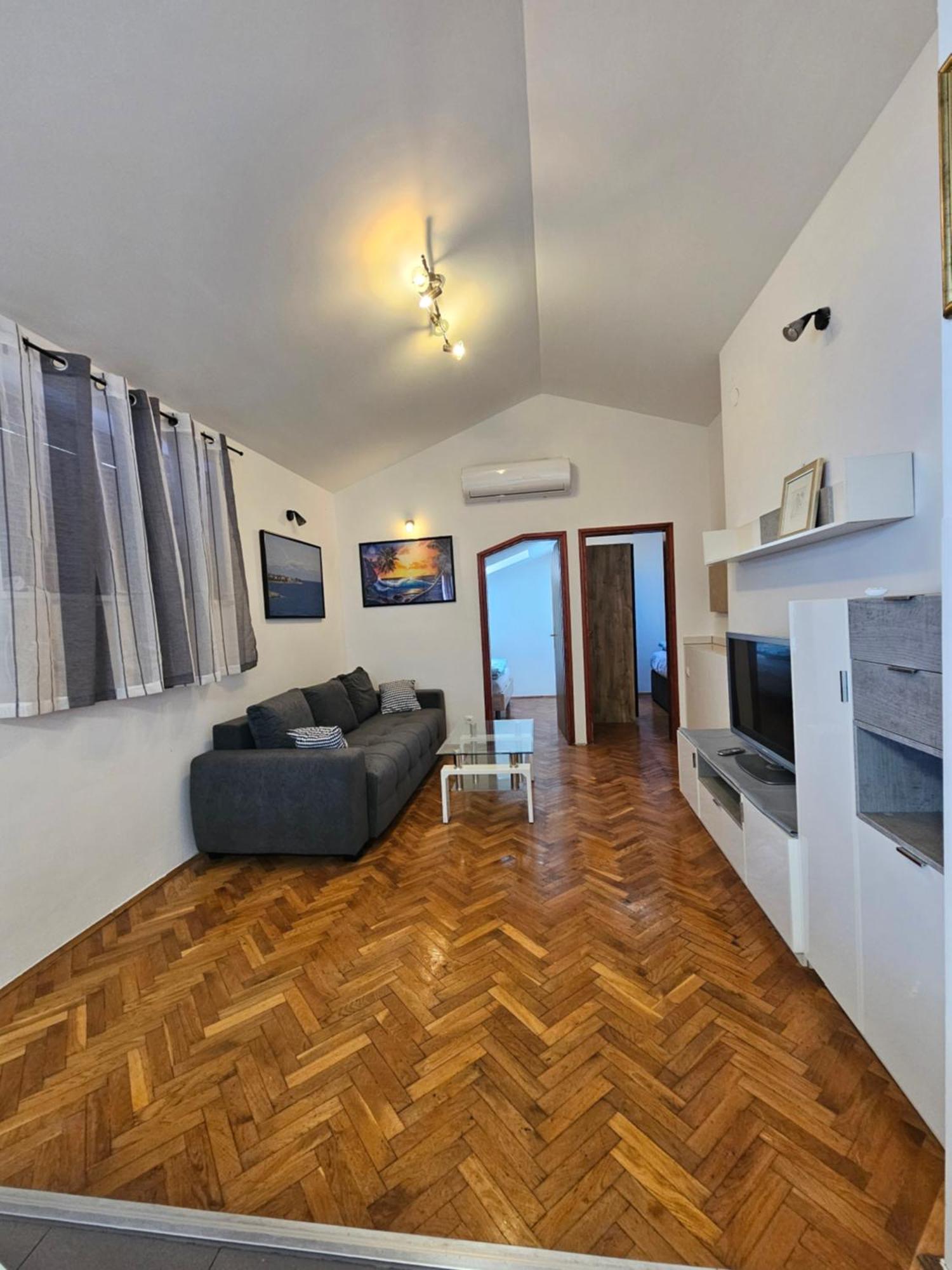 Apartman Sea View 万塔西西 外观 照片