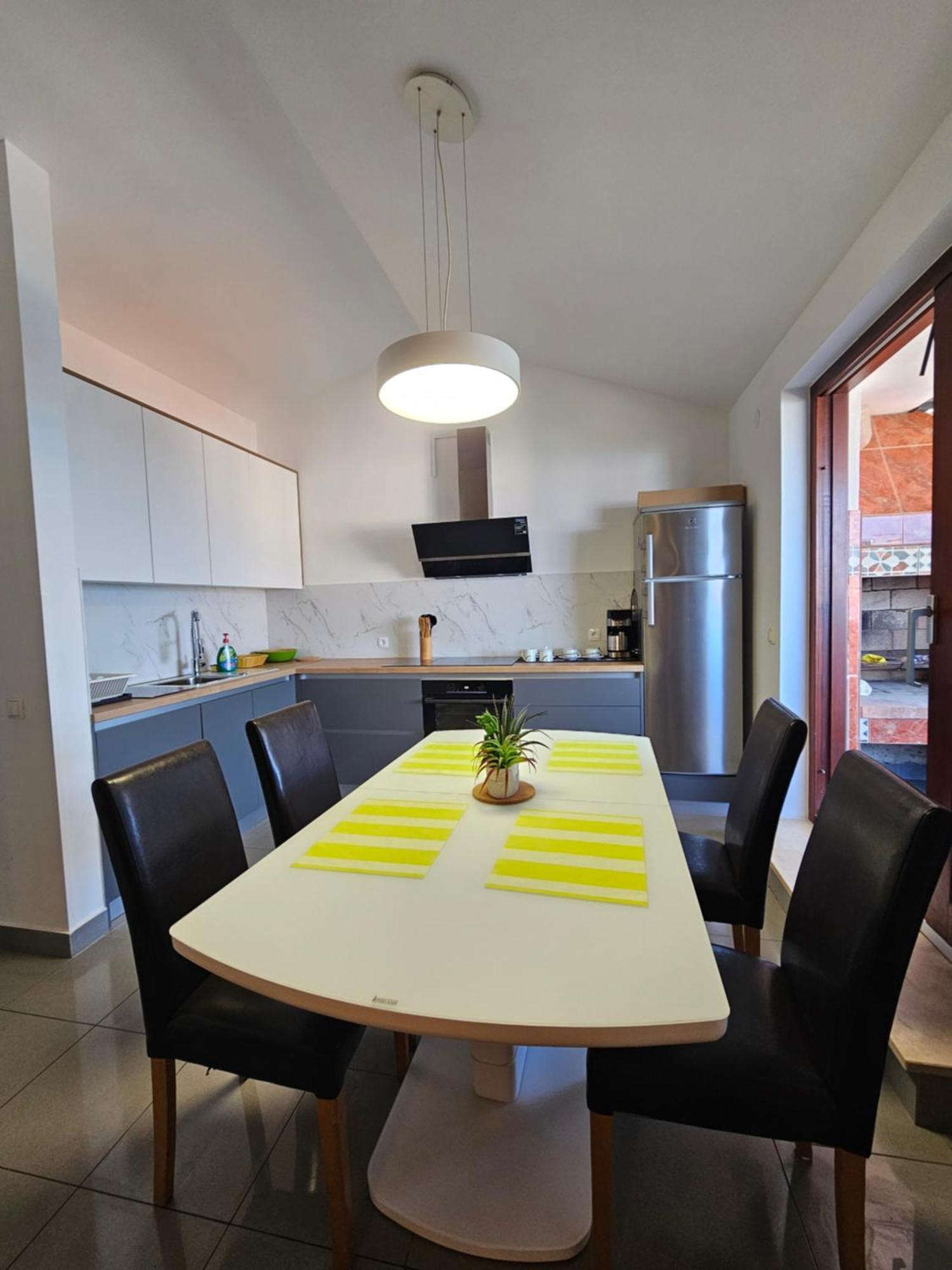 Apartman Sea View 万塔西西 外观 照片